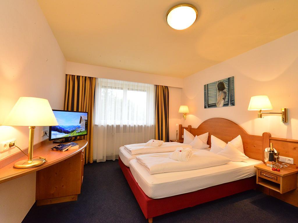 Hotel Wagner รีซแลร์น ภายนอก รูปภาพ