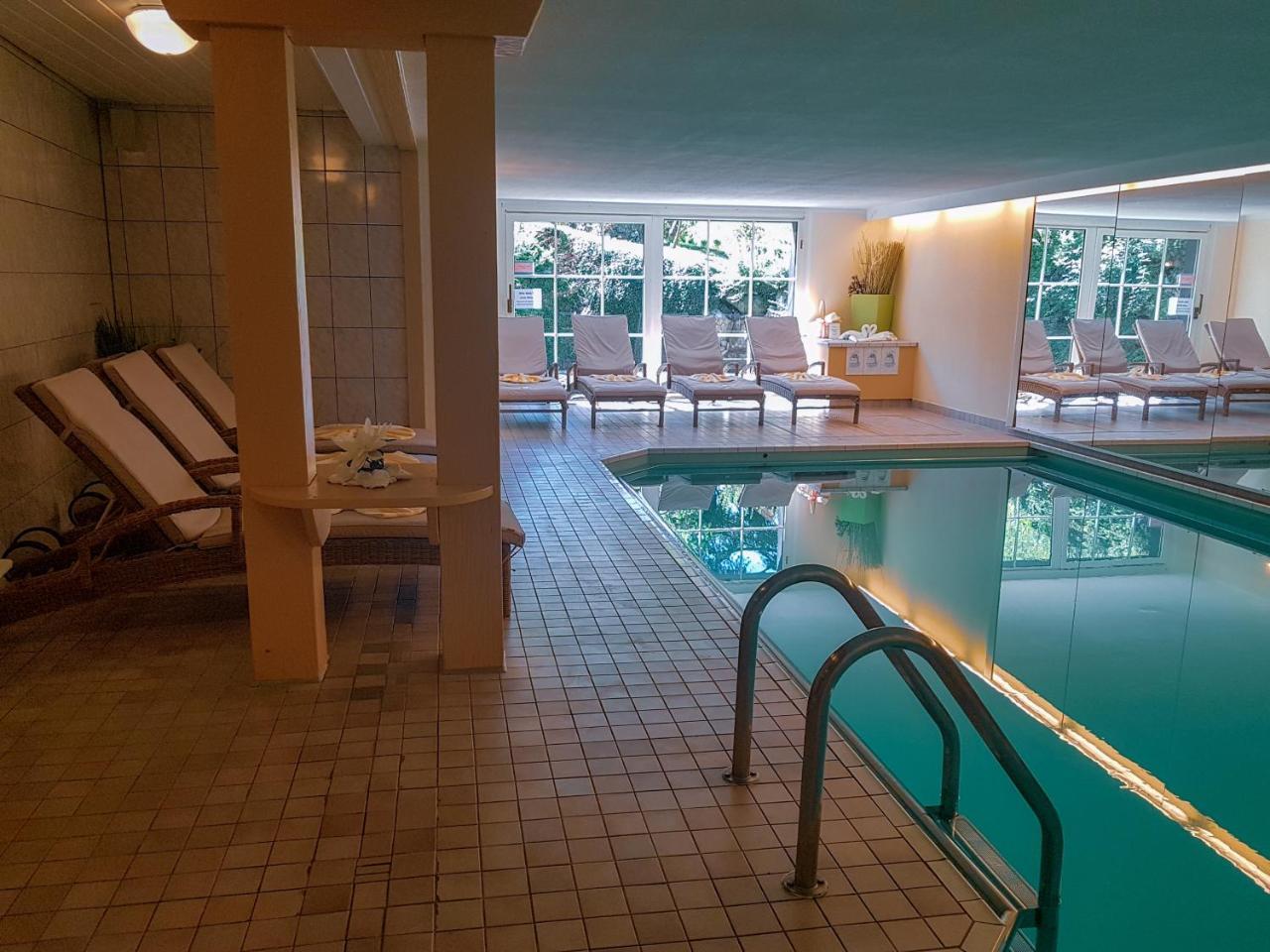 Hotel Wagner รีซแลร์น ภายนอก รูปภาพ